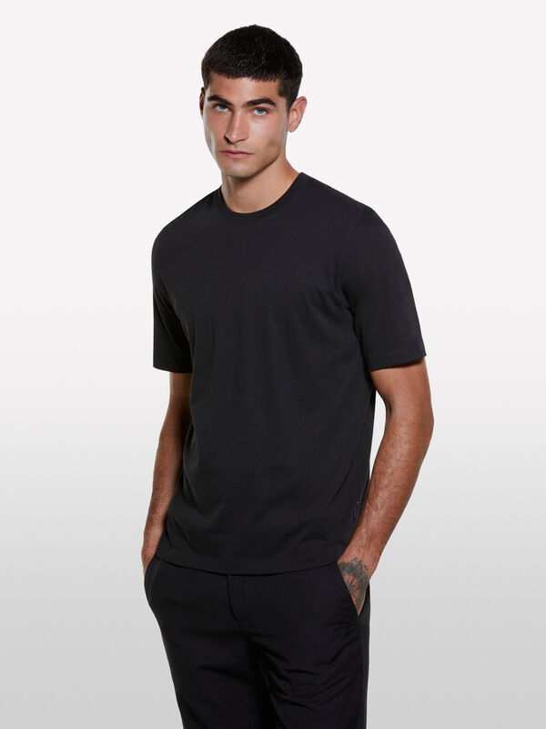 T-shirt noir à manches courtes coupe régulière - t-shirts à manches courtes pour homme | Sisley