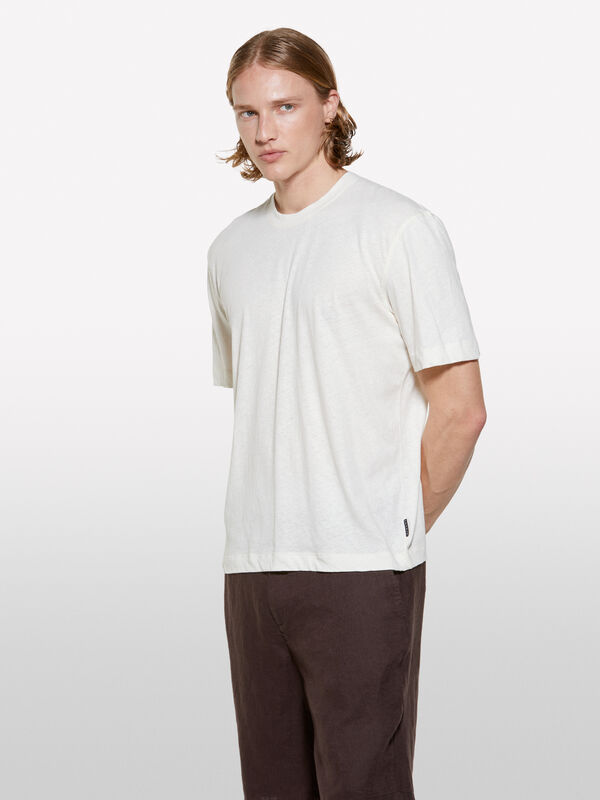 T-shirt blanc crème en lin mélangé - t-shirts à manches courtes pour homme | Sisley