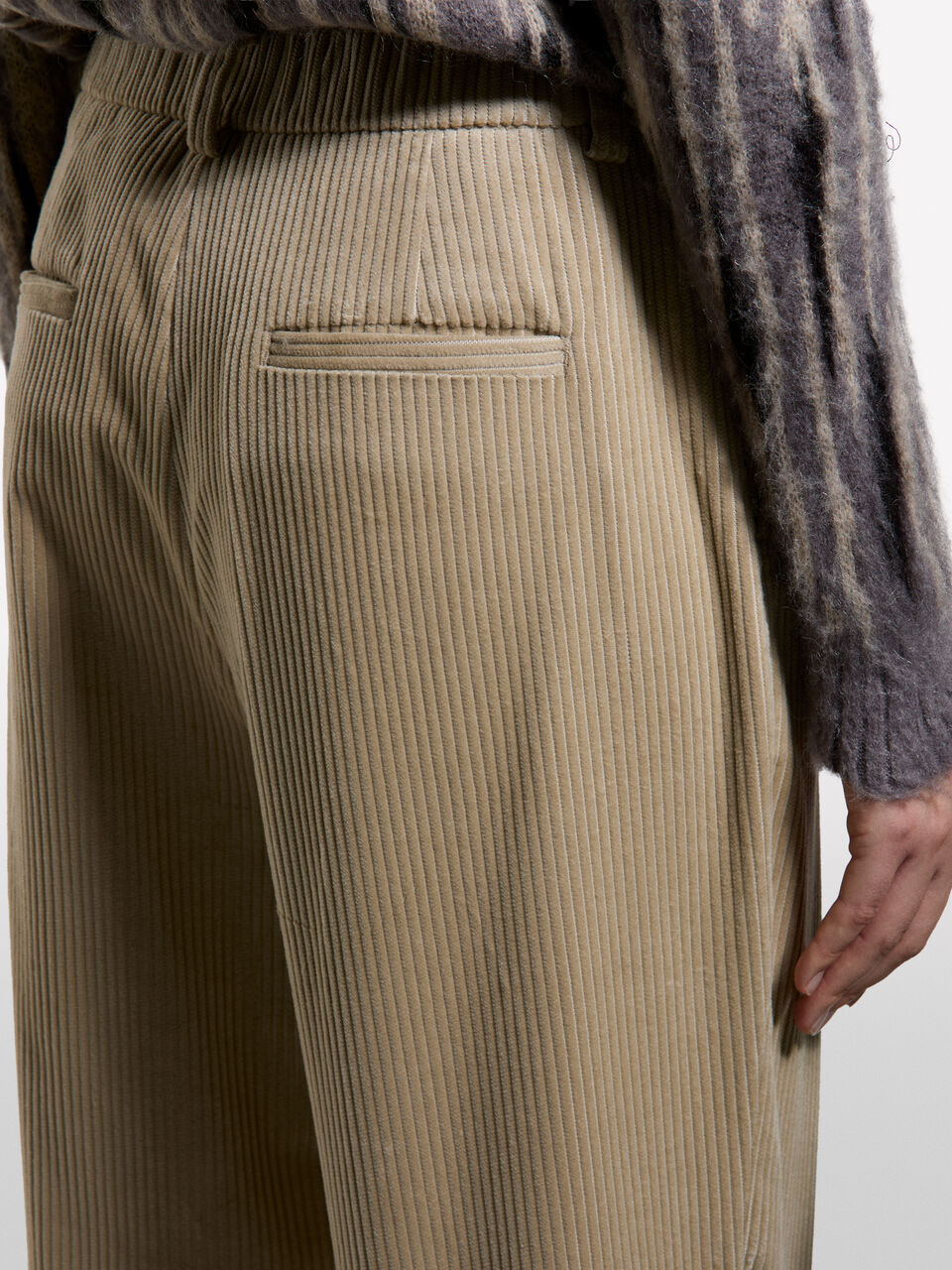 TROUSERS Femme image number null