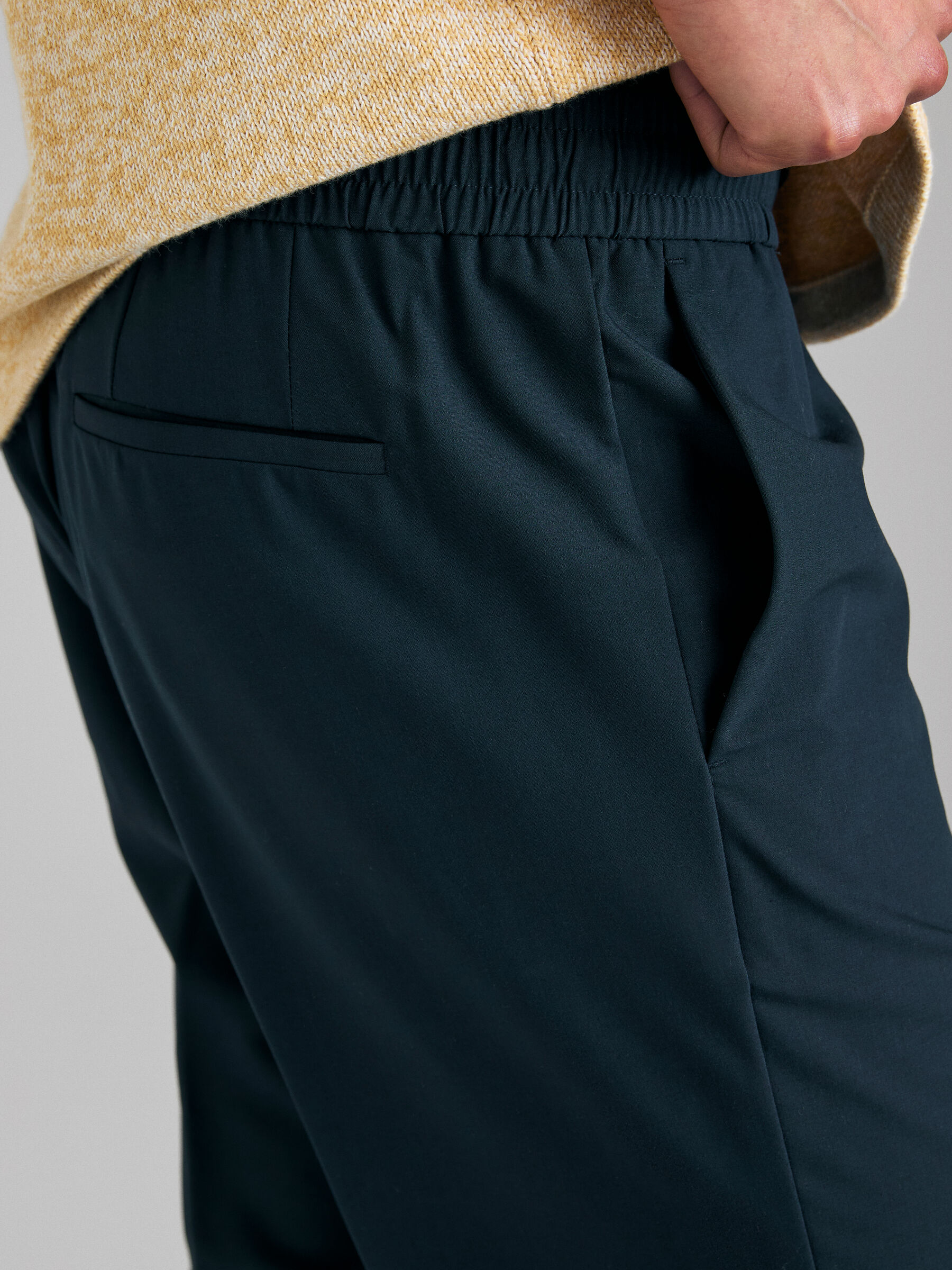 TROUSERS Homme image number null