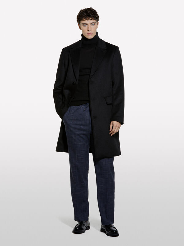 Pull noir à col montant Pull noir à col montant - pulls col montant pour homme | Sisley