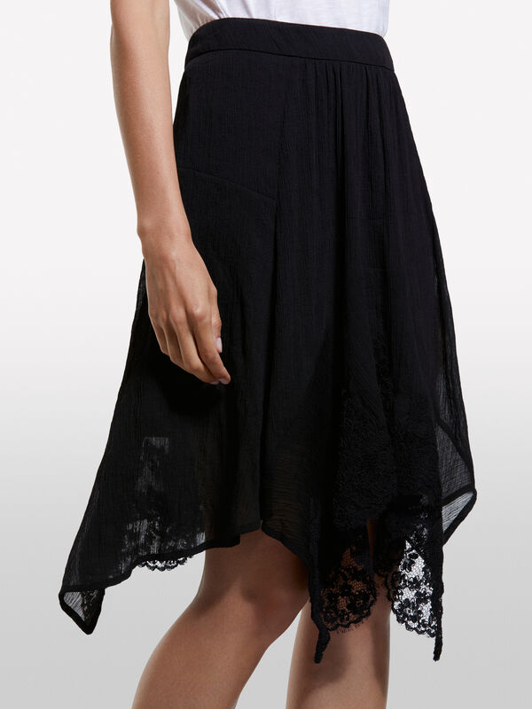Jupe asymétrique en dentelle noire et mousseline - jupes midi, jupes mi-longues femme | Sisley