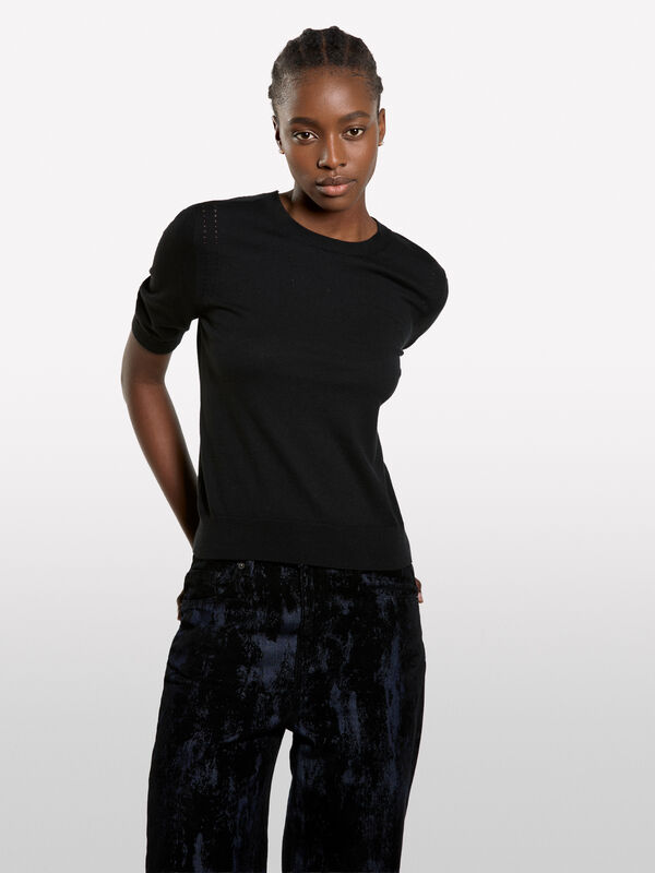 Chemise noire à manches courtes - pulls col rond pour femme | Sisley