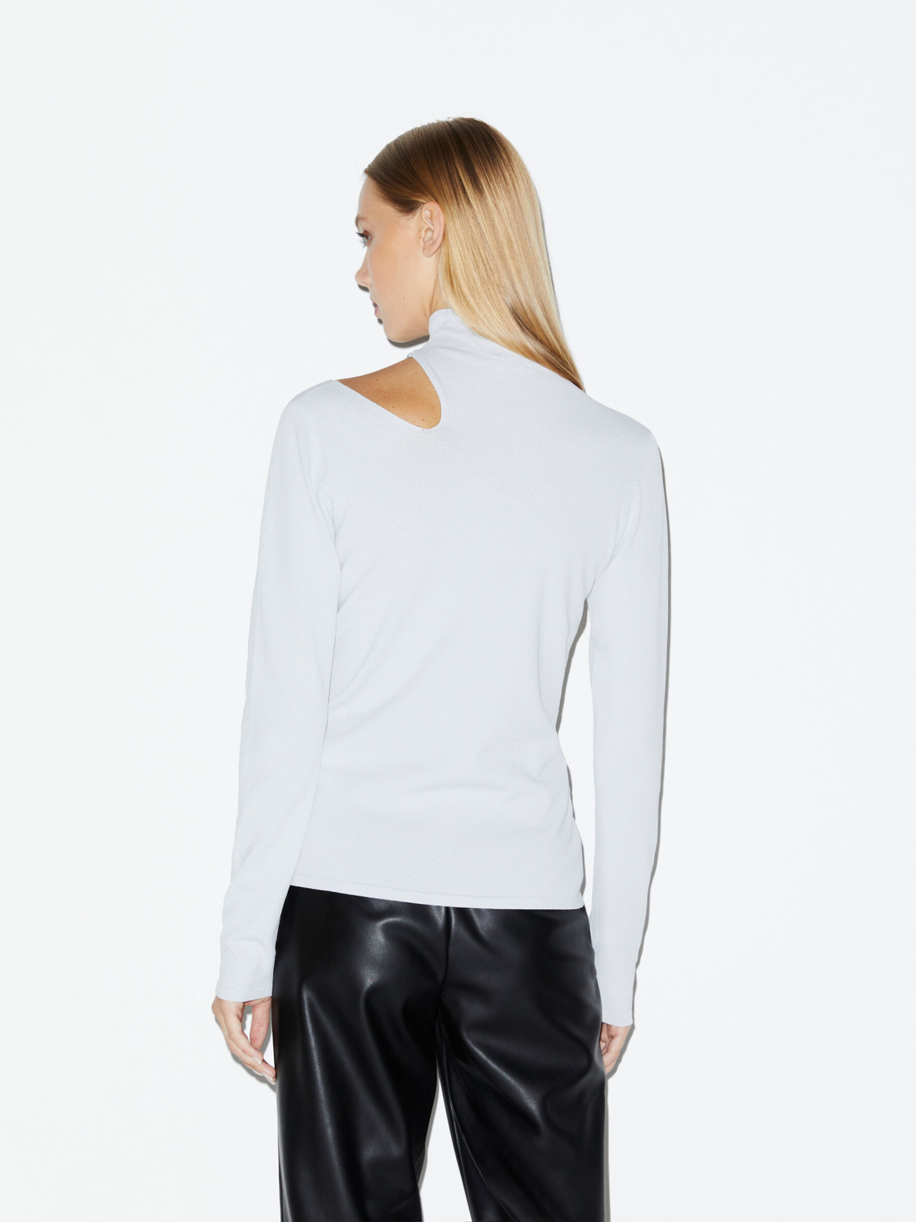 Pull &agrave; d&eacute;coupe Femme image number null