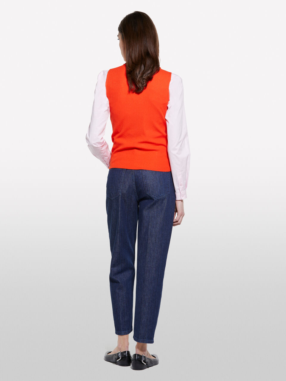 SLEEVELESS SWEATER Femme image number null