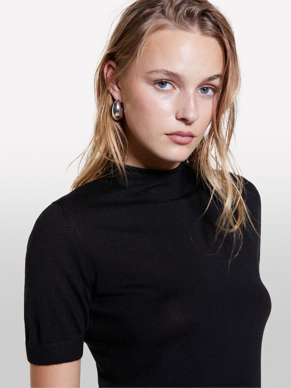 Pull noir à demi-manches - pulls col montant pour femme | Sisley