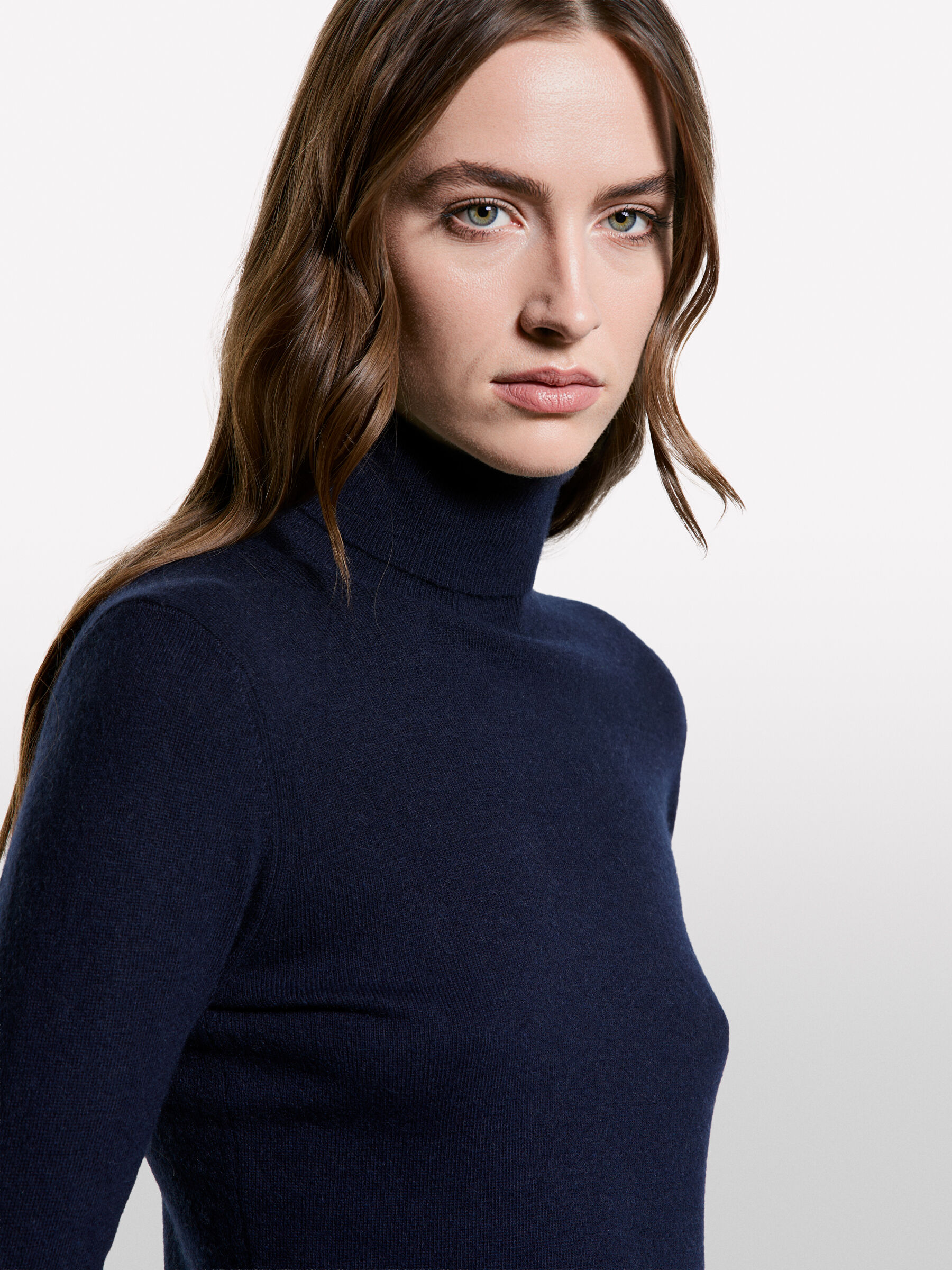 TURTLE NECK SWEATER Femme image number null