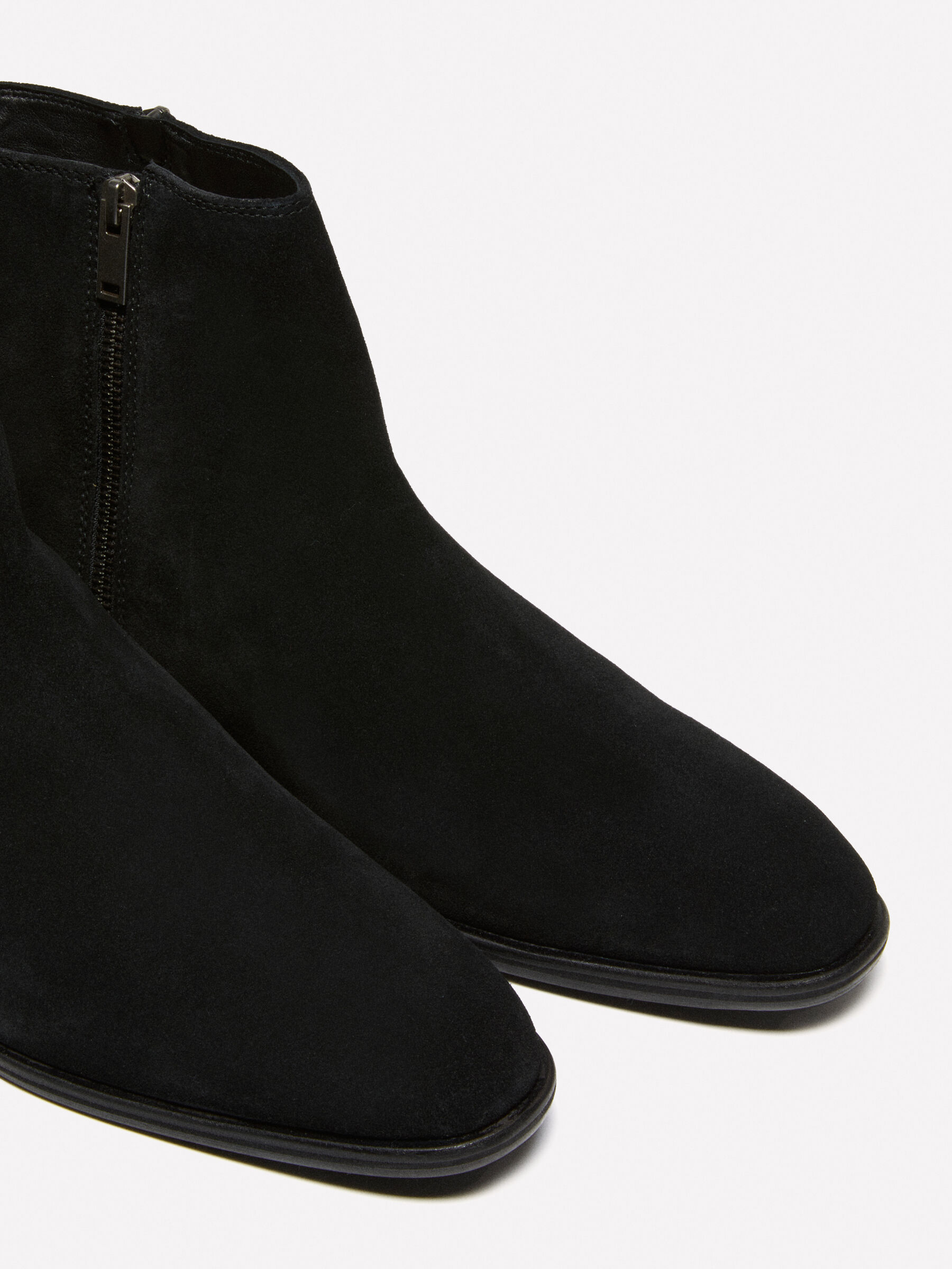 BOOT Homme image number null