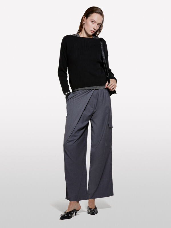 Pull noir à col bateau Pull noir à col bateau - pulls col rond pour femme | Sisley