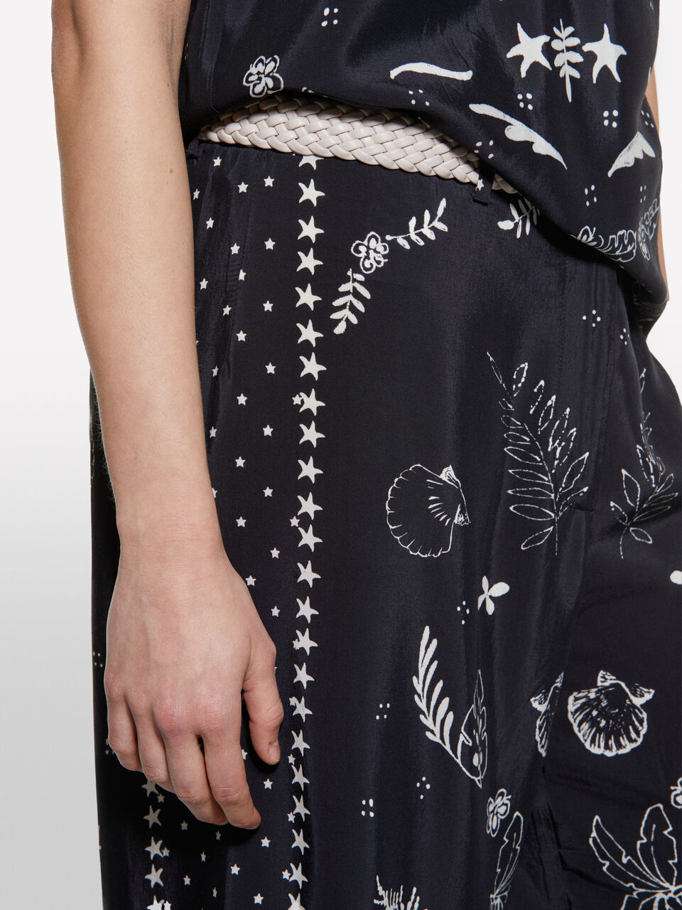 TROUSERS Femme image number null