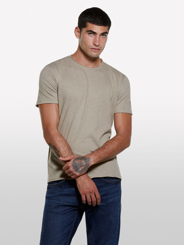 T-shirt slim à manches courtes couleur camel - t-shirts à manches courtes pour homme | Sisley