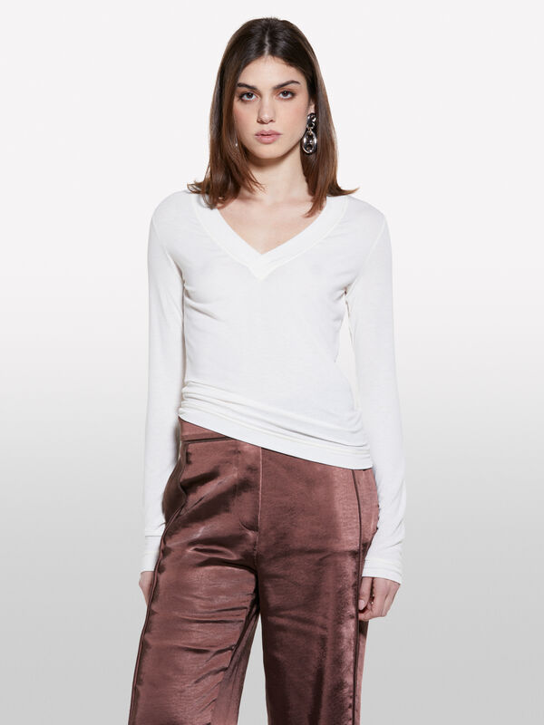 T-shirt ajusté crème à manches longues - t-shirts à manches longues pour femme | Sisley