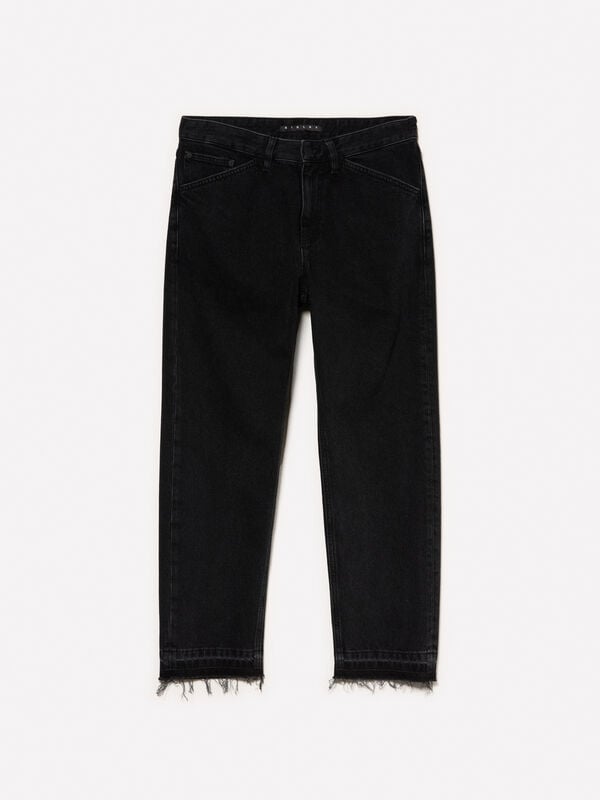 Black regular fit jeans with pockets Black regular fit jeans with pockets - jeans regular pour homme | Sisley