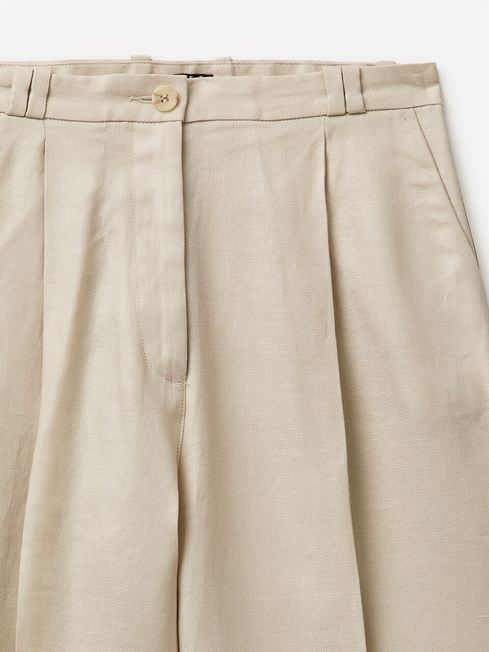 BERMUDA Femme image number null