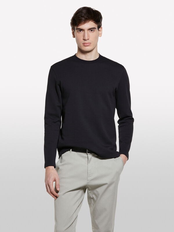 T-shirt noir à manches longues et écusson - t-shirts à manches longues pour homme | Sisley