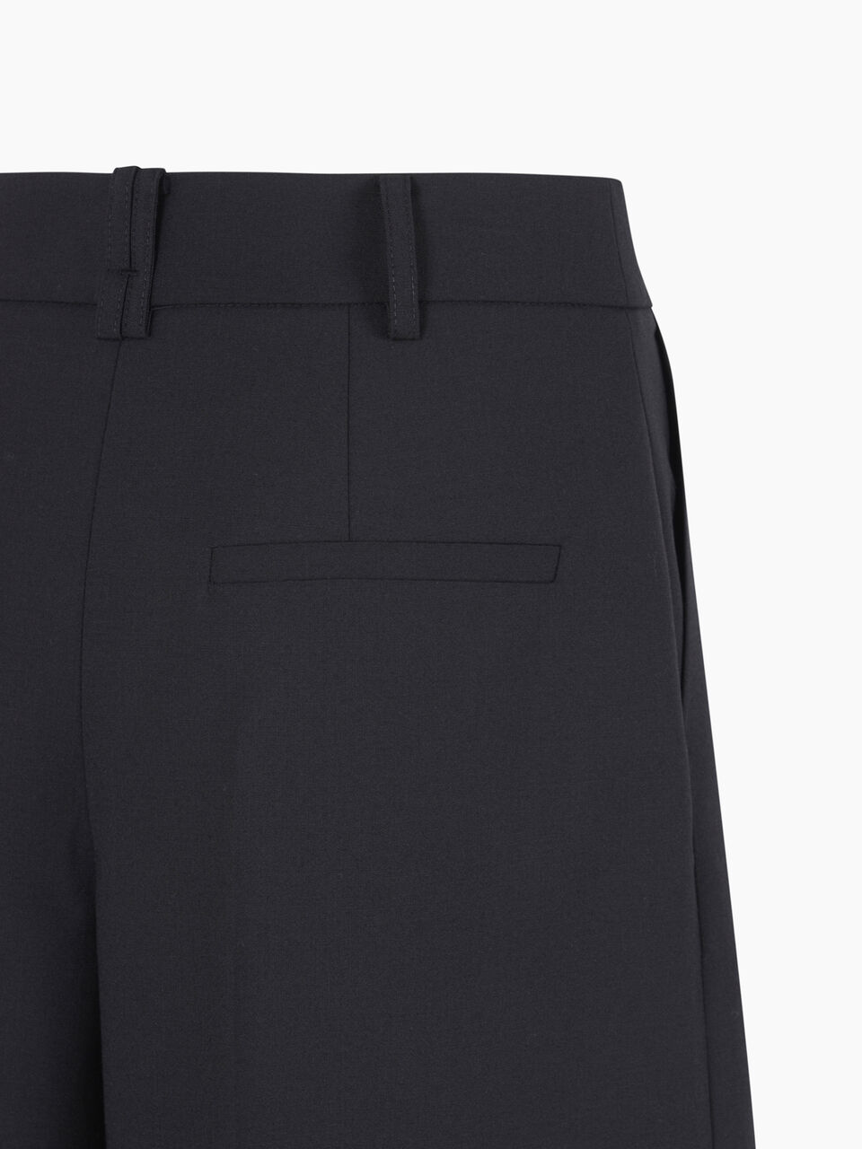 BERMUDA Femme image number null