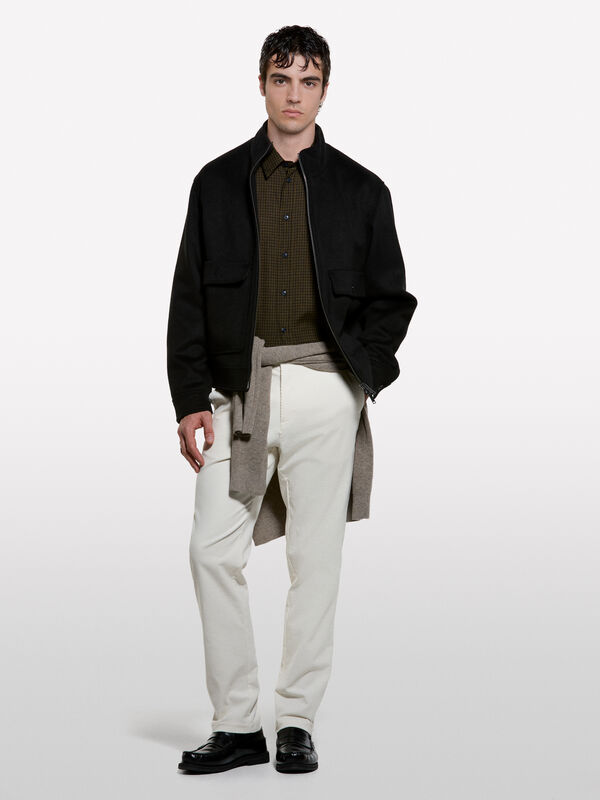 Chinos en velours c&ocirc;tel&eacute; - pantalons chinos pour homme | Sisley