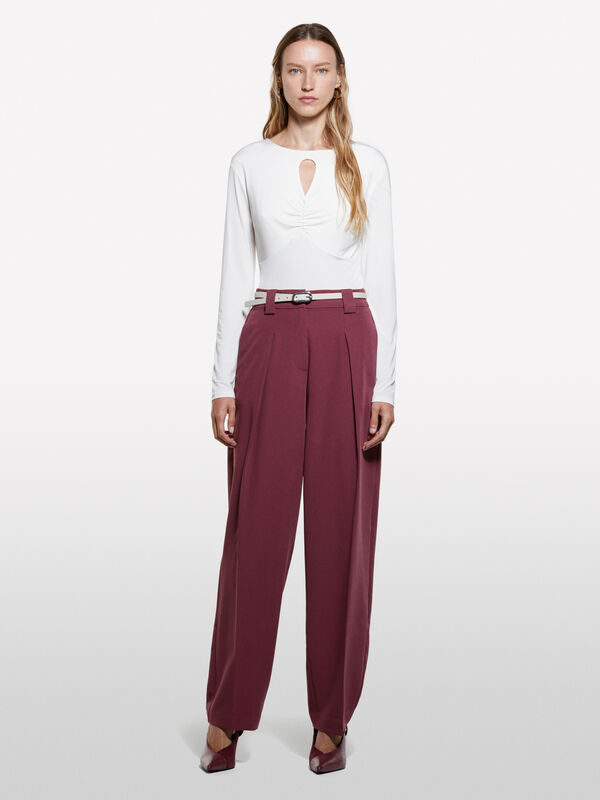T-shirt blanc crème avec détails froncés T-shirt blanc crème avec détails froncés - t-shirts à manches longues pour femme | Sisley