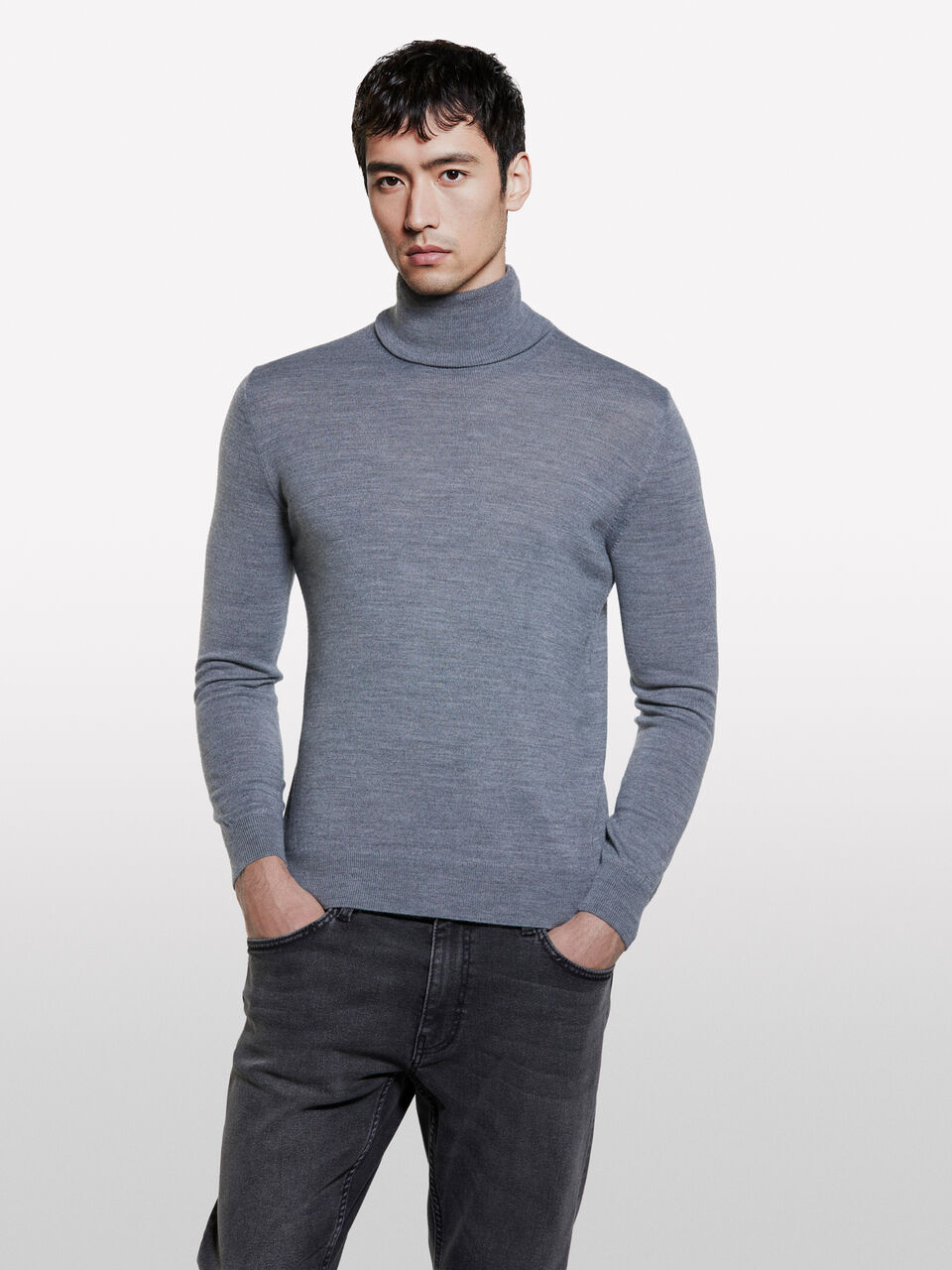 TURTLE NECK SWEATER Homme image number null
