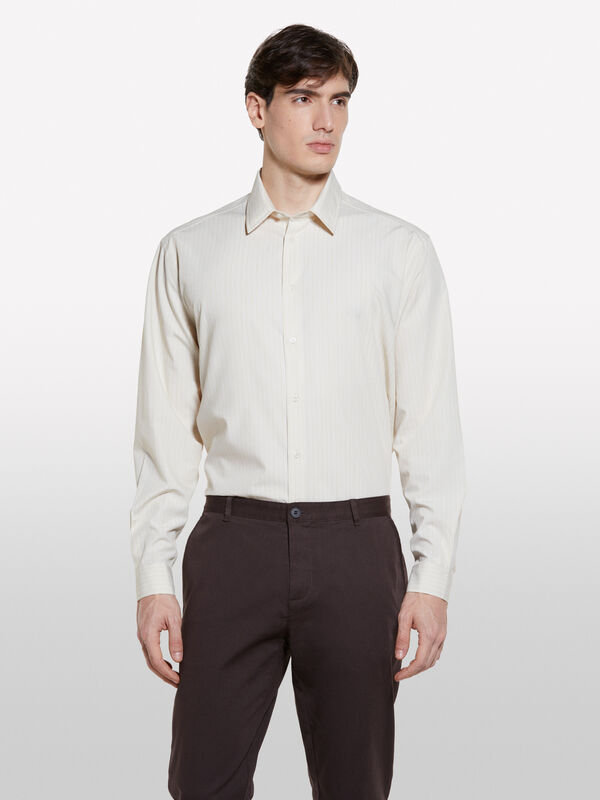 Chemise tissé teinte - chemises regular pour homme | Sisley