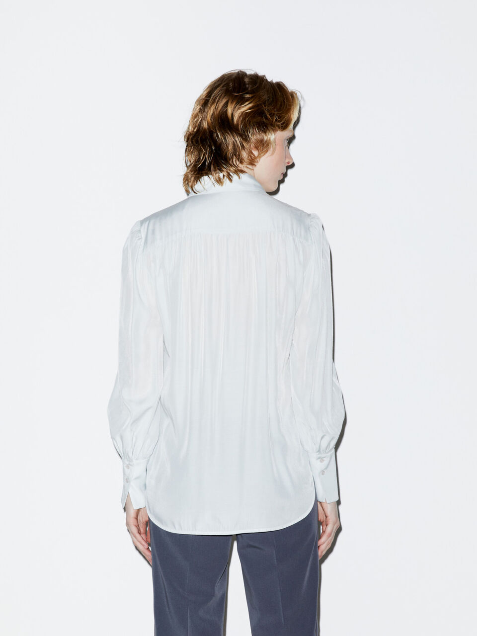 Chemise en satin Femme image number null