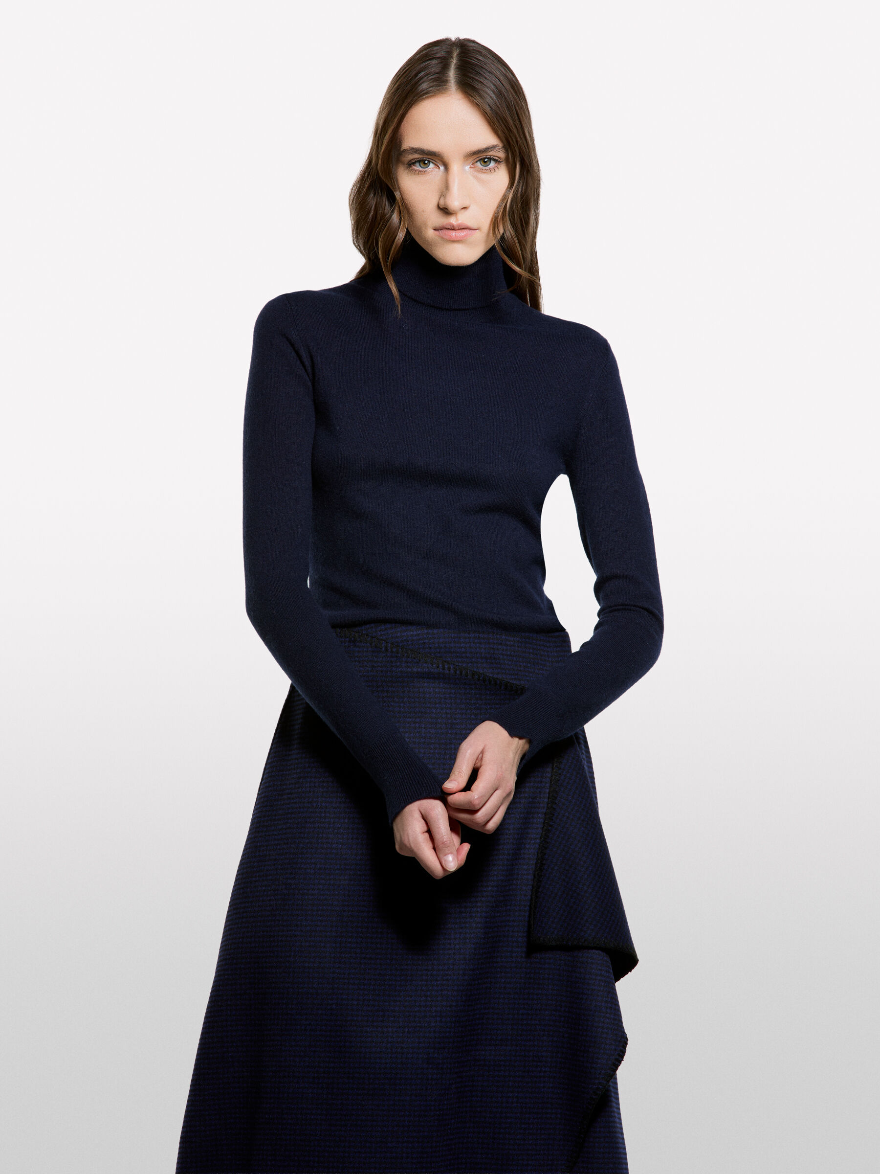 TURTLE NECK SWEATER Femme image number null