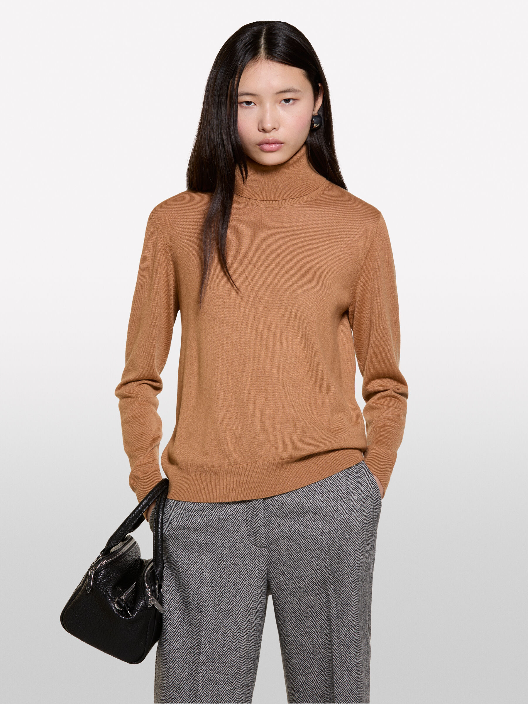 TURTLE NECK SWEATER Femme image number null
