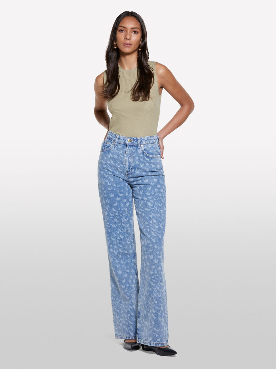 SLEEVELESS SWEATER Femme image number null