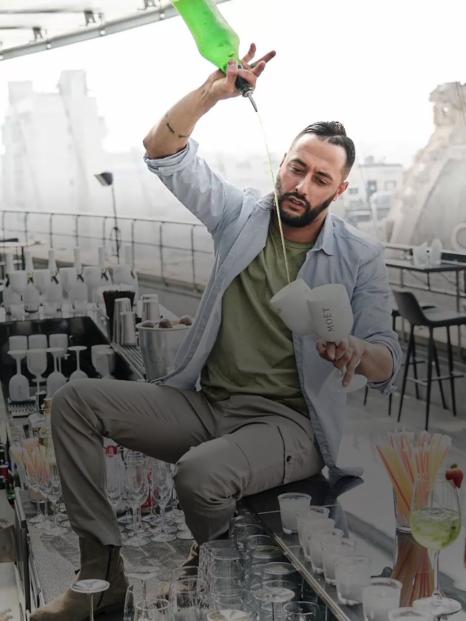 <span class="text-l  text-no-transform">life is a cocktail</span> <span class="text-m alternative text-no-transform">i <span class="text-m  text-lowercase color-red">am</span> sisley</span> sisley